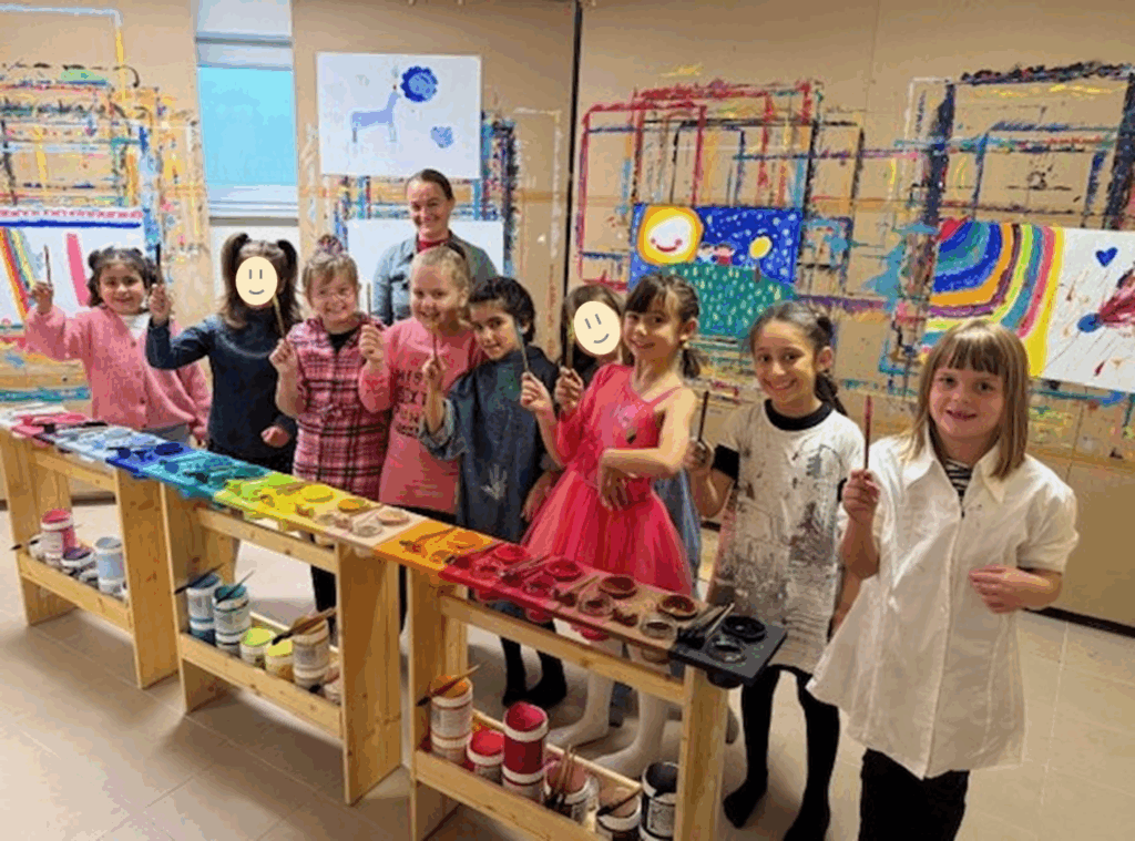 Gruppenfoto Kindergeburtstag im MalRAUM